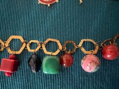 Bracelets Bijoux de Fantaisie Avec Charms Et Pendentifs Vintage N.6