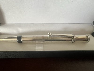 🔴 Penna sfera cromata e lacca nera placcata argento scrive