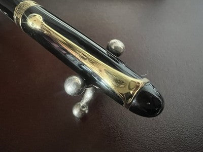 Aurora Stift Kugel 88 Mod 810 Resin Schwarz Profile Gerollt Schreibt Box 