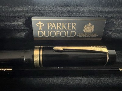 Parker Duofold International Black Gold 18K 750 M Fountain Pen Case