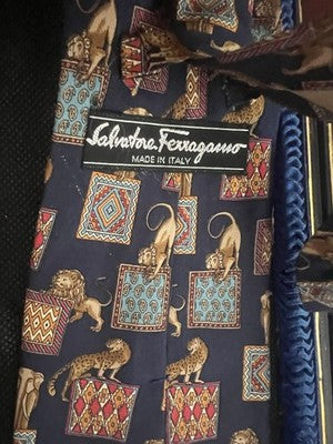 🔴 SALVATORE FERRAGAMO cravatta seta blu animali leoni ghepardi elefanti vintage
