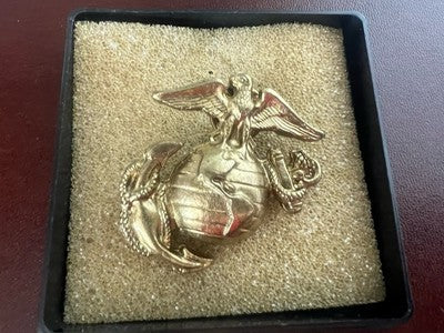 Brooch US Marines Army Uniform Metal Filled With Signings Pins Vintage