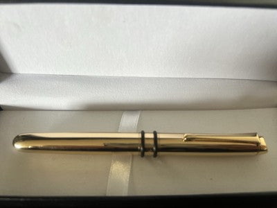Marksman Stylo-Plume Stylo à Plume Or F Avec Cartouches Pelikan Écrit