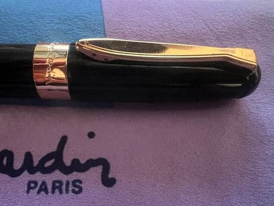 PIERRE CARDIN Lápiz Mecánico Laca Negra Con Perfiles Dorados Vintage 