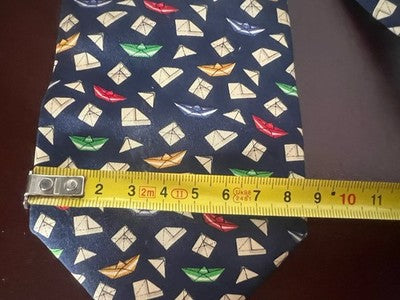 🔴 SALVATORE FERRAGAMO cravatta seta 100% barchette origami blu fantasia