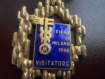 🔴 Spille FIERA DI MILANO 1965–66 VISITATORE originali numerate smalti vintage