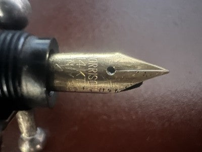 Invicta Füllfederhalter Einziehfahrwerk und Ziseliert Vergoldet Gold Feder 14k