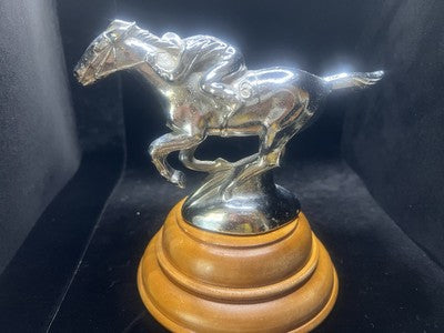 🔴 Mascot auto CAVALLO RAMPANTE trofeo equestre vintage
