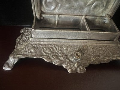 Pocket Staples Or Nibs - Desk Bronze Trimming Floral Vintage