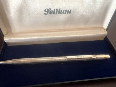 Pelikan Penne Sphère Plaqué Argent Guilloché Automatique Écrit Vintage