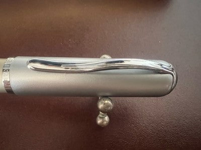 PELIKAN Pluma Estilográfica Epoch P360 De Aluminio Titanio A Cartucho M