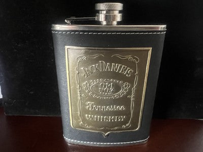 JACK DANIEL'S Flasque Acier 8 OZ Enduite Cuir Avec Plaque Métal