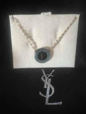 🔴 Collana YVES SAINT LAURENT ciondolo logo YSL metallo dorato vintage