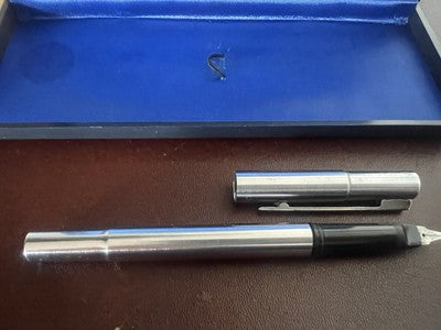 Auretta Pen Fountain Pen By Aurora Luxury With Cartridges Vintage 1970 F