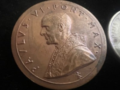 Päpstliche Medaillen Zwei von Paul VI. + Eine von Pius Xi. Vintage-Bestand 7 
