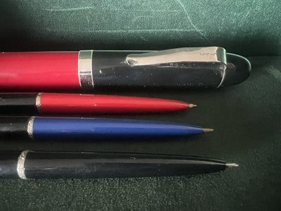 Bic Pens Penholder Sphere Desk Top Red Black Blue 4 Pens Vintage 