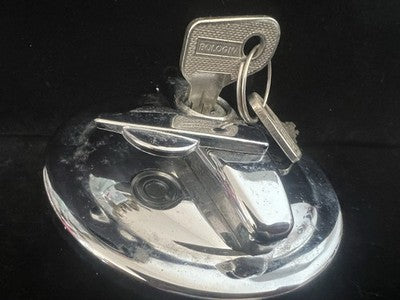🔴 BMW Tankdeckel Modelle 1600 1602 1802 2002 FAAB Doppelschlüssel Vintage