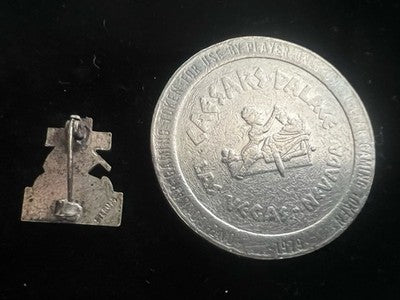 🔴 Spilla patriottica USA ARGENT sterling + gettone casinò Las Vegas 1993 Lot 5