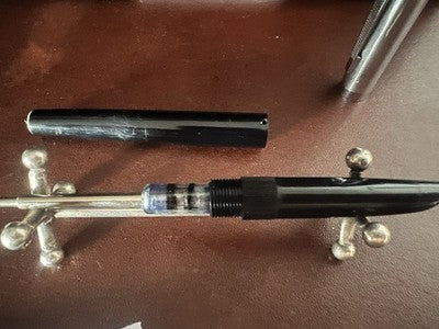 🔴 UNIVERSAL penna stilografica nera con pistone scrive vintage 1940