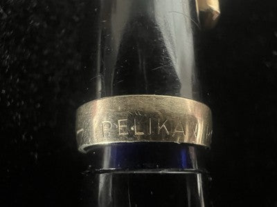 Pelikan Stift Füllfederhalter Schwarz Patrone Zierleisten Hautzange Gold F