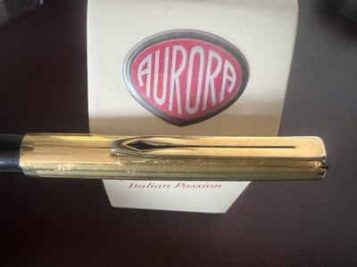 Aurora Stylo-Plume Sphère 98 Résine Noire Capuche Métal Doré Écrit Vintage A 