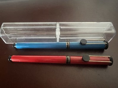 PIERRE CARDIN Stylo À Bille Rouge und Bleu Bobst Capuchon À Cliquet Vintage 