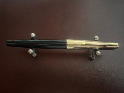 🔴 PARKER penna stilografica 61 nera pennino ORO freccia incisa scrive vintage