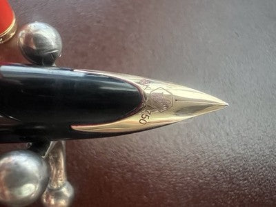 Waterman Pen Fountain Pen Carene Lacquer Coral Orange Pen Gold 18 KT F