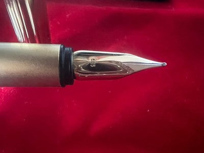 Pluma Estilográfica MONTBLANC Noblesse Con Plumín De ORO 14 kt Y Estuche