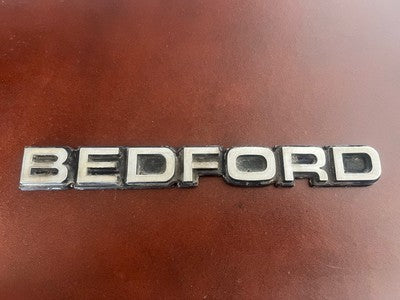 BEDFORD Écusson Fourgon Emblème Plaque Métal VINTAGE 1970 B 