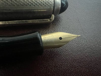 🔴 ERO penna stilografica nera a pistone pennino F scrive vintage