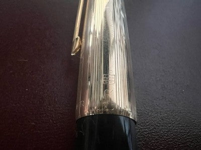 🔴 PARKER penna stilografica 61 nera pennino ORO freccia incisa scrive vintage