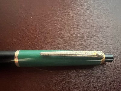 🔴 PELIKAN penna sfera K150 verde nera meccanismo a pulsante scrive vintage