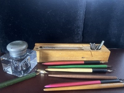 Encrier Set Penne Stylos-Plumes Cinq Presse-Papier Porte-Stylo Lot Vintage
