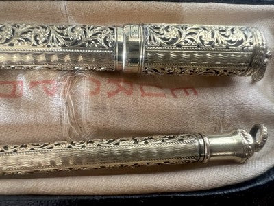 🔴 EUROPA retractable fountain pen with 14g GOLD nib and vintage embroidery pencil