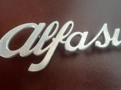 ALFASUD Écusson Auto Emblème Inscription Logo Plaque Métal ORIGINALE B