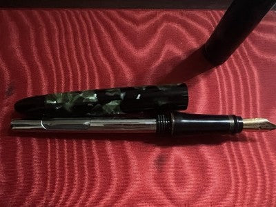 Pen Fountain Pen Resin Green Marbled Cartridge Or Converter (M) Vintage