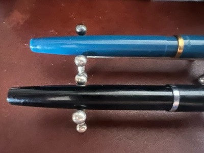 Auretta Pens Black Blue Nibs (M) F With Cartridges Writing Vintage 1970 