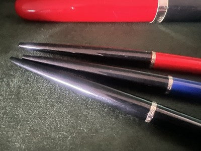 Bic Pens Penholder Sphere Desk Top Red Black Blue 4 Pens Vintage 