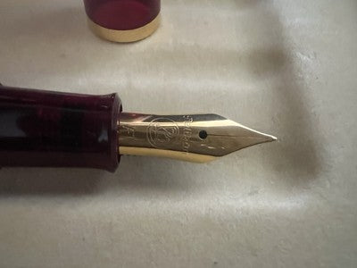 Pelikan Pen Fountain Pen M200 Demonstrator Clear Bordeaux Pen F