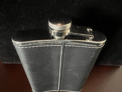 JACK DANIEL'S Flasque Acier 8 OZ Enduite Cuir Avec Plaque Métal