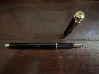 Pelikan Stylo-Plume Stylo à Plume P381 Noire Or 14 KT F Vintage NOS 