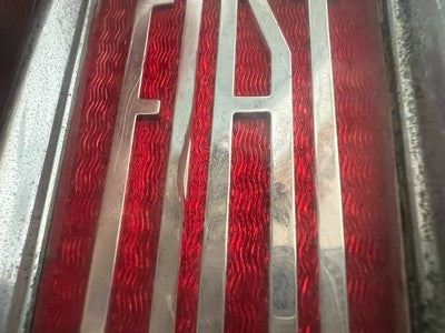 🔴 FIAT 125 calandra grigia con logo RICAMBIO ORIGINALE vintage