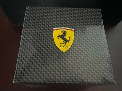🔴 FERRARI Scatola Box Orologio con Cuscino Istruzioni Contro Scatola Originale