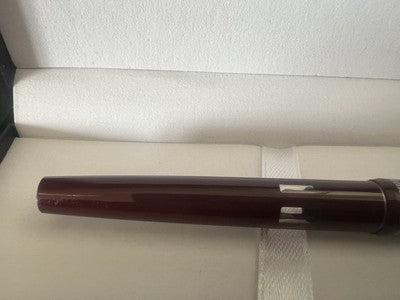 🔴 PELIKAN Stratos fountain pen, amaranth, M nib, vintage cartridges 