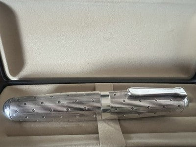 LABAN Pluma Estilográfica Chapada En Plata Präsident Rayo De Luz Escribe M 