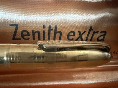 Zenith Extra Stylo à Plume Plaqué Or 18K Ciselé Boutons Filler Vintage