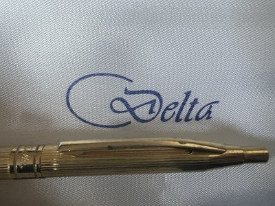 🔴 DELTA penna sfera dorata millerighe pulsante a scatto scrive vintage