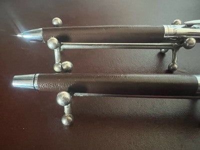 Balmain Set Stylo-Plume Sphère Et Roller Cuir Finis Main Marron Chrome Vintage