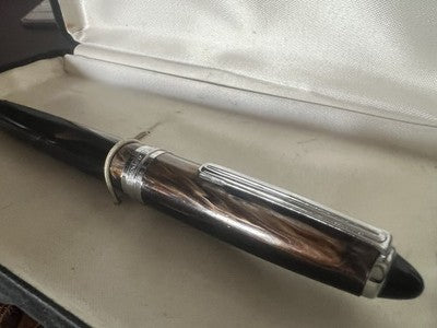 RECIFE Marble Fountain Pen With Chrome Profiles Never Used